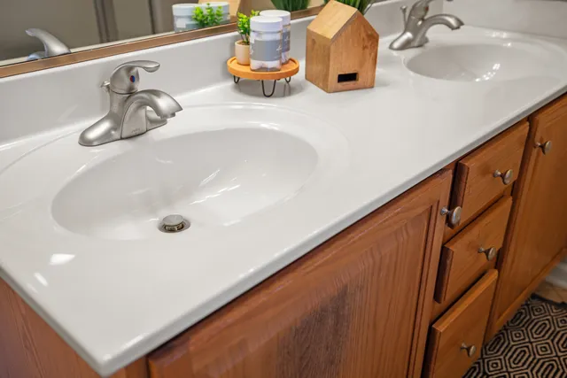 $379,900 | 206 Red Oaks Drive, Staunton, VA 24401