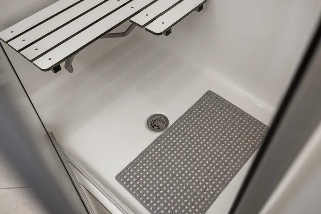 $379,900 | 206 Red Oaks Drive, Staunton, VA 24401