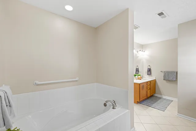 $379,900 | 206 Red Oaks Drive, Staunton, VA 24401