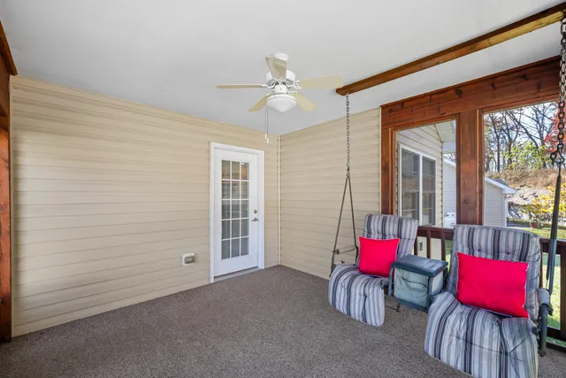 $379,900 | 206 Red Oaks Drive, Staunton, VA 24401