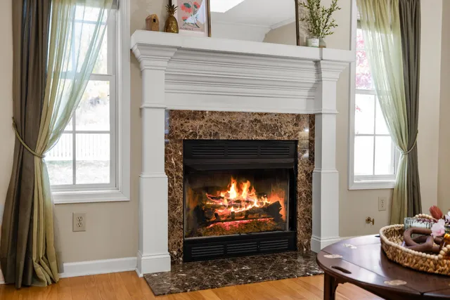 $379,900 | 206 Red Oaks Drive, Staunton, VA 24401