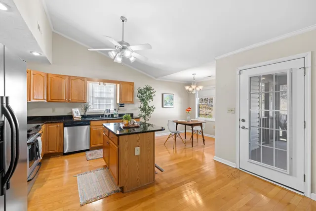 $379,900 | 206 Red Oaks Drive, Staunton, VA 24401