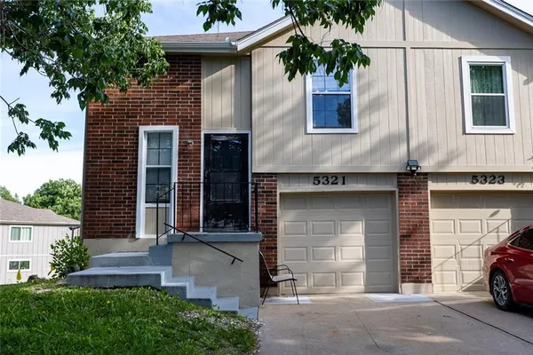 $180,000 | 5321 Northwest 87th Court, Kansas City, MO 64154