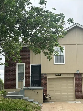 $180,000 | 5321 Northwest 87th Court, Kansas City, MO 64154