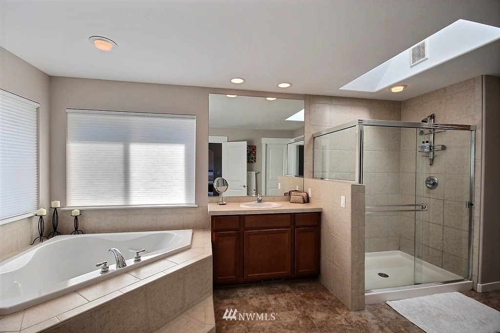 982 Jericho Place Northeast Renton, WA 98059 - Photo 15 of 24