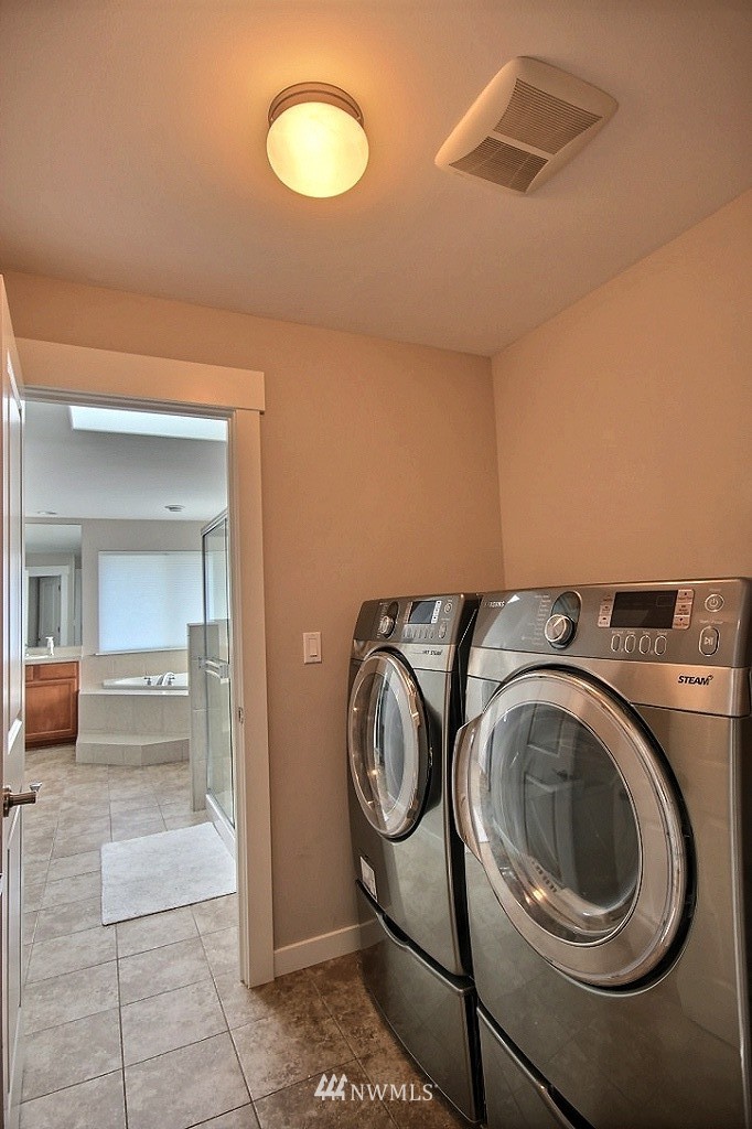 982 Jericho Place Northeast Renton, WA 98059 - Photo 16 of 24