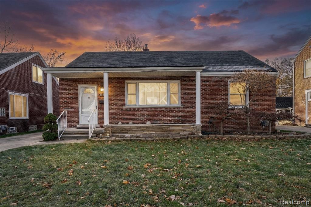 15560 Charles R Avenue Eastpointe, MI 48021 - Photo 2 of 35