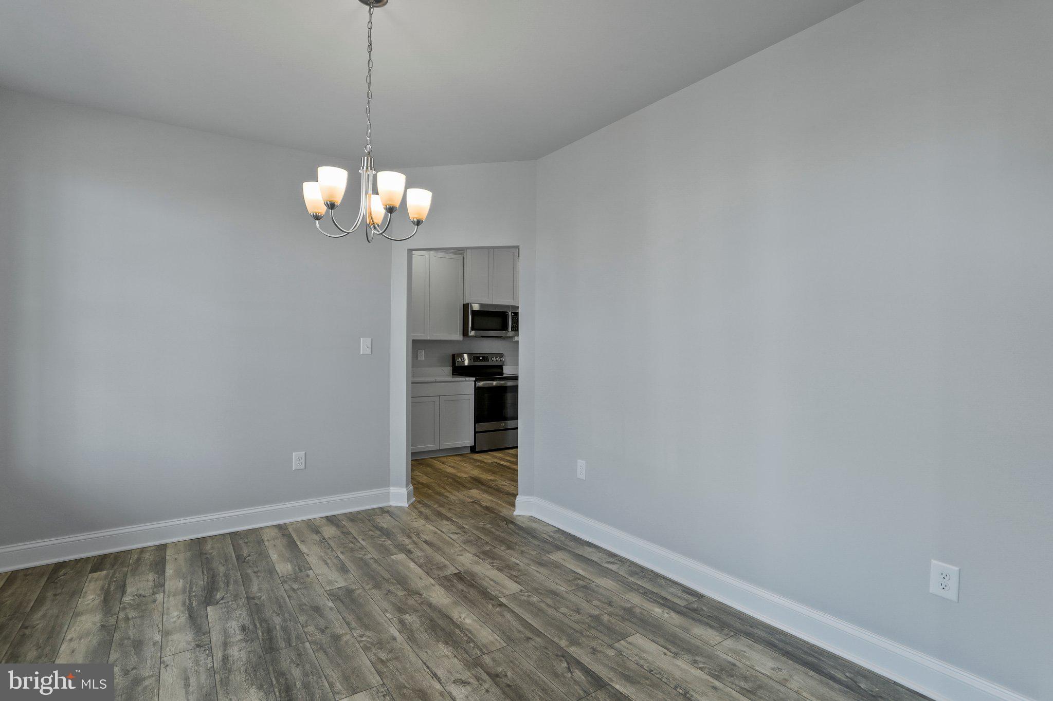 143 Chesterfield Drive Falling Waters, WV 25419 - Photo 3 of 35