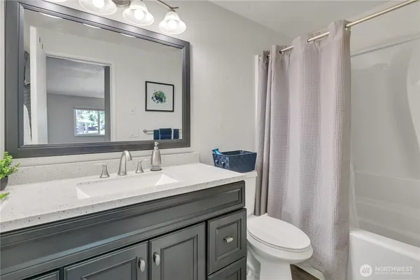 $350,000 | 4615 Grandview Drive West, Unit B, University Place, WA 98466