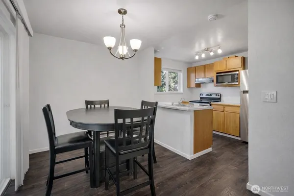 $350,000 | 4615 Grandview Drive West, Unit B, University Place, WA 98466