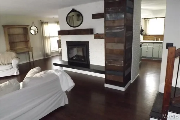 $399,500 | 5697 Lake Tishomingo Road, Hillsboro, MO 63050