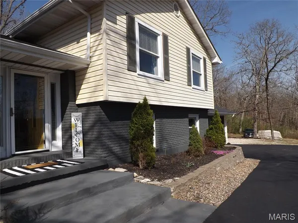 $399,500 | 5697 Lake Tishomingo Road, Hillsboro, MO 63050