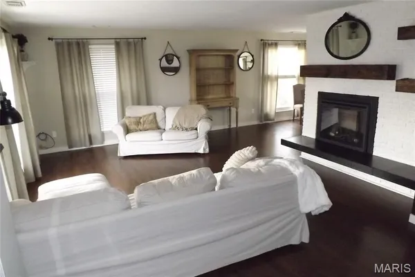 $399,500 | 5697 Lake Tishomingo Road, Hillsboro, MO 63050