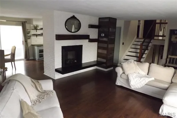 $399,500 | 5697 Lake Tishomingo Road, Hillsboro, MO 63050