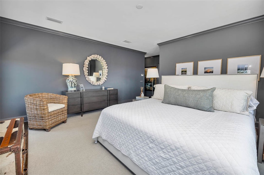 295 McIntosh Avenue St. Simons Island, GA 31522 - Photo 24 of 77 Primary bedroom