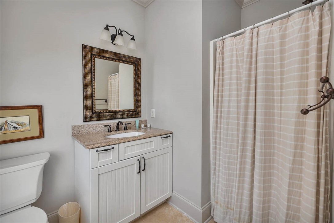 295 McIntosh Avenue St. Simons Island, GA 31522 - Photo 30 of 77 Guest bathroom