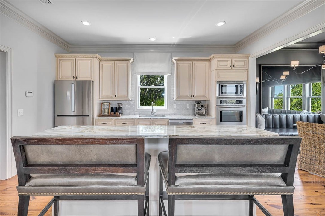 295 McIntosh Avenue St. Simons Island, GA 31522 - Photo 4 of 77 Kitchen