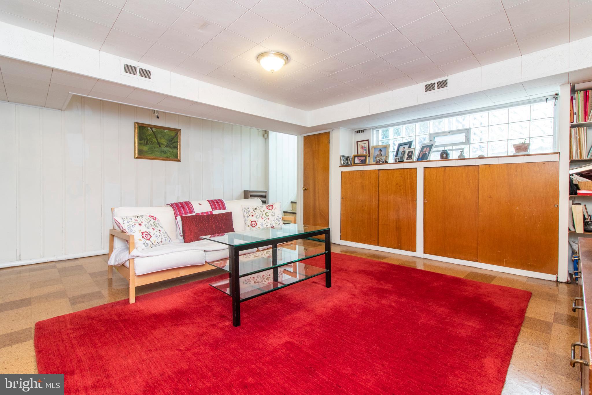 2745 East Country Club Road Philadelphia, PA 19131 - Photo 19 of 34 Lower Level - Family room/Den