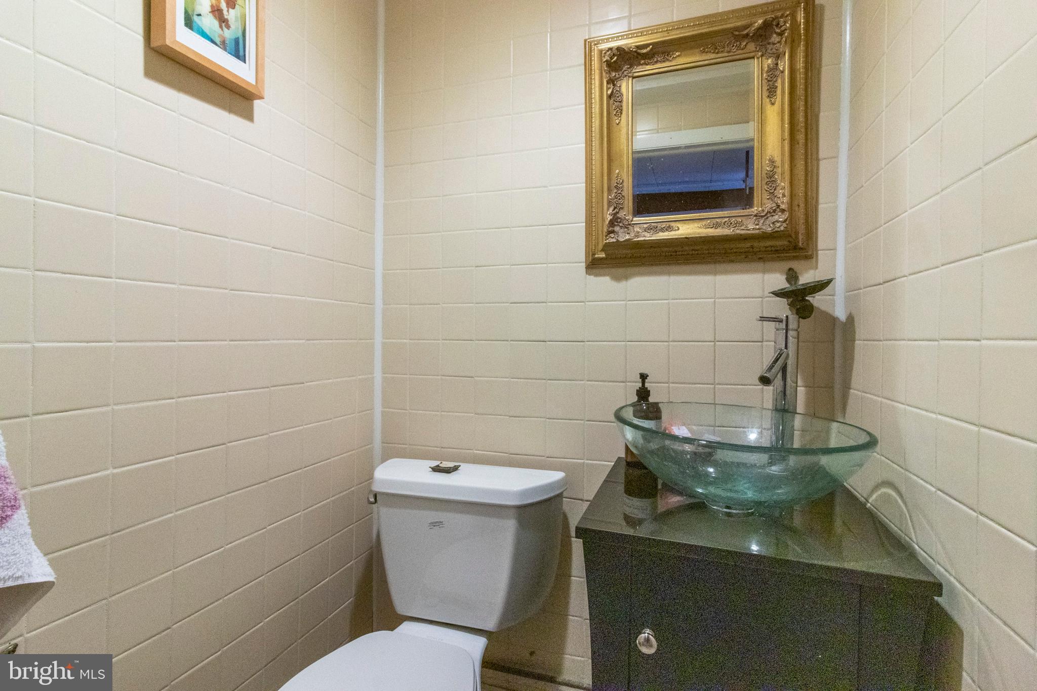2745 East Country Club Road Philadelphia, PA 19131 - Photo 23 of 34 Lower Level - Powder Room