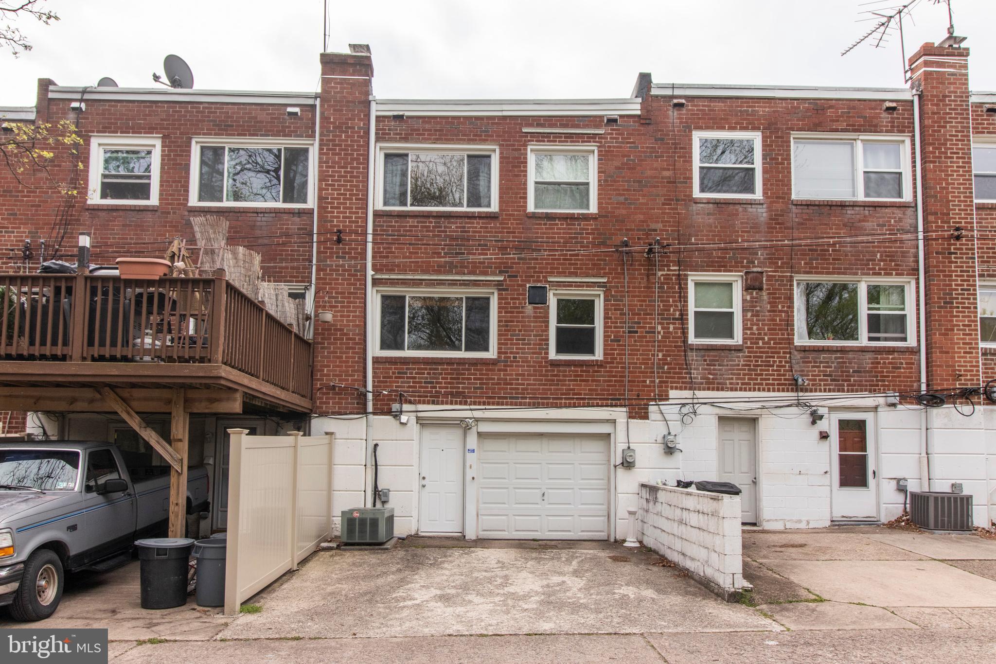 2745 East Country Club Road Philadelphia, PA 19131 - Photo 33 of 34 Back View