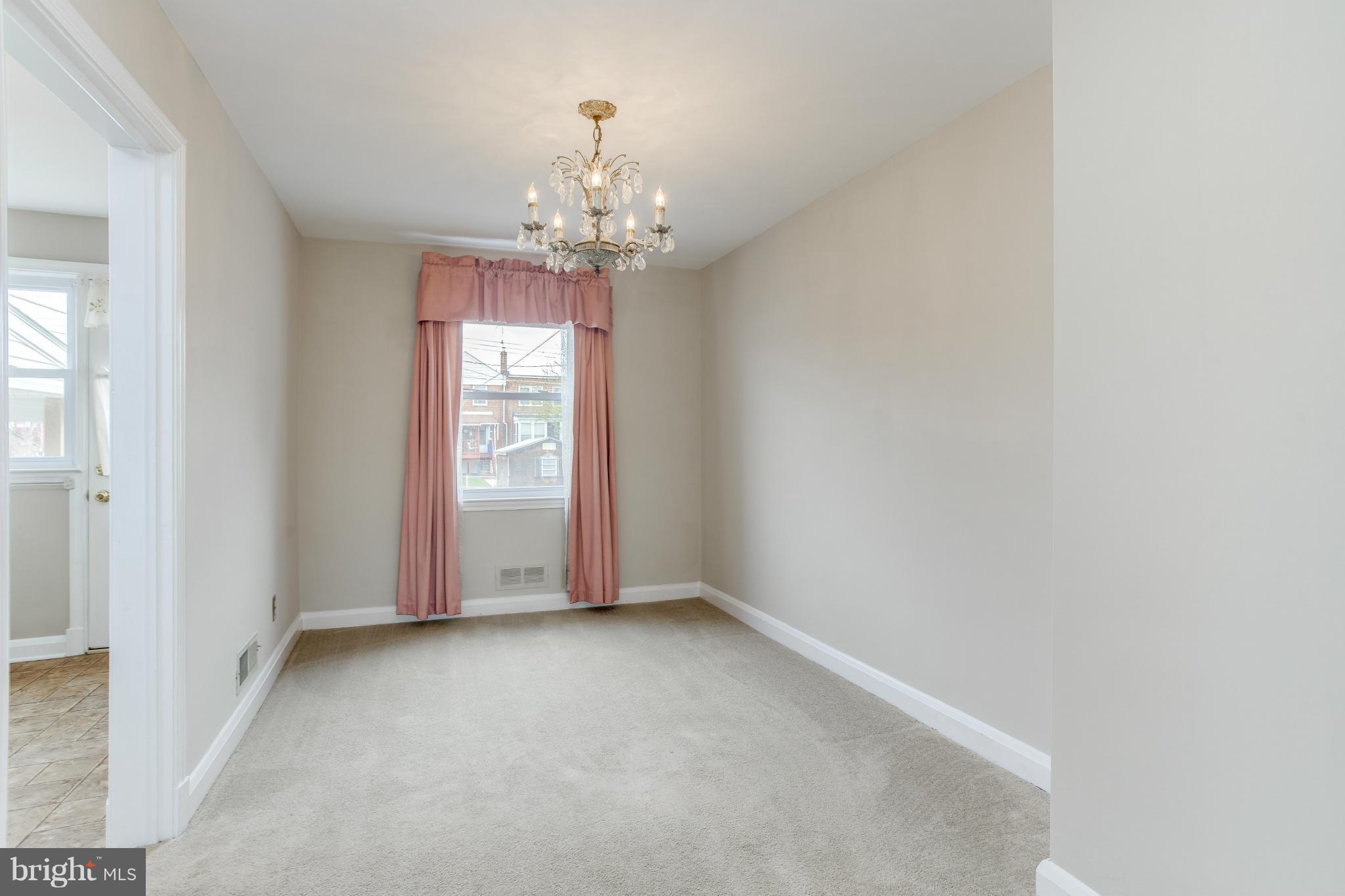 7504 Lawrence Road Baltimore, MD 21222 - Photo 6 of 24 Dining Room