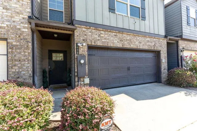 $1,900 | 1028 Mcconaughy Court, Unit 14, McDonough, GA 30253