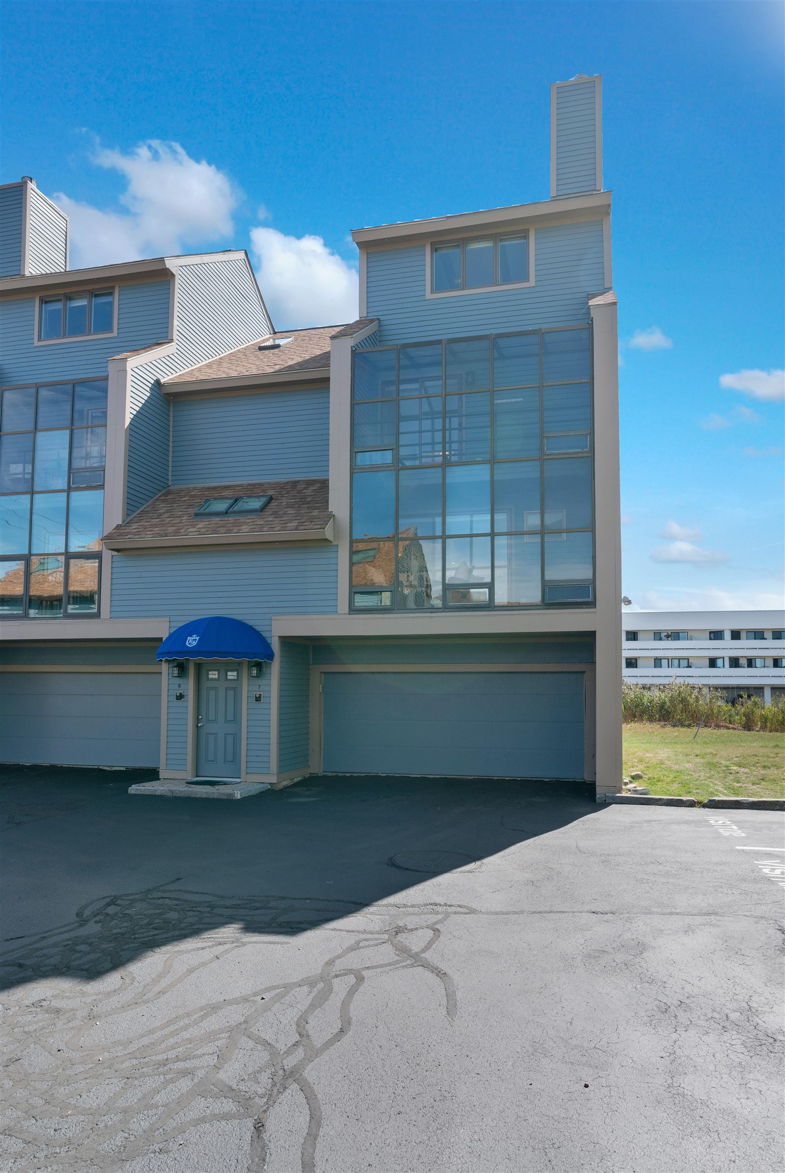 581 Ocean Boulevard, Unit 7 Hampton, NH 03842 - Photo 2 of 34 Gallery Image 2