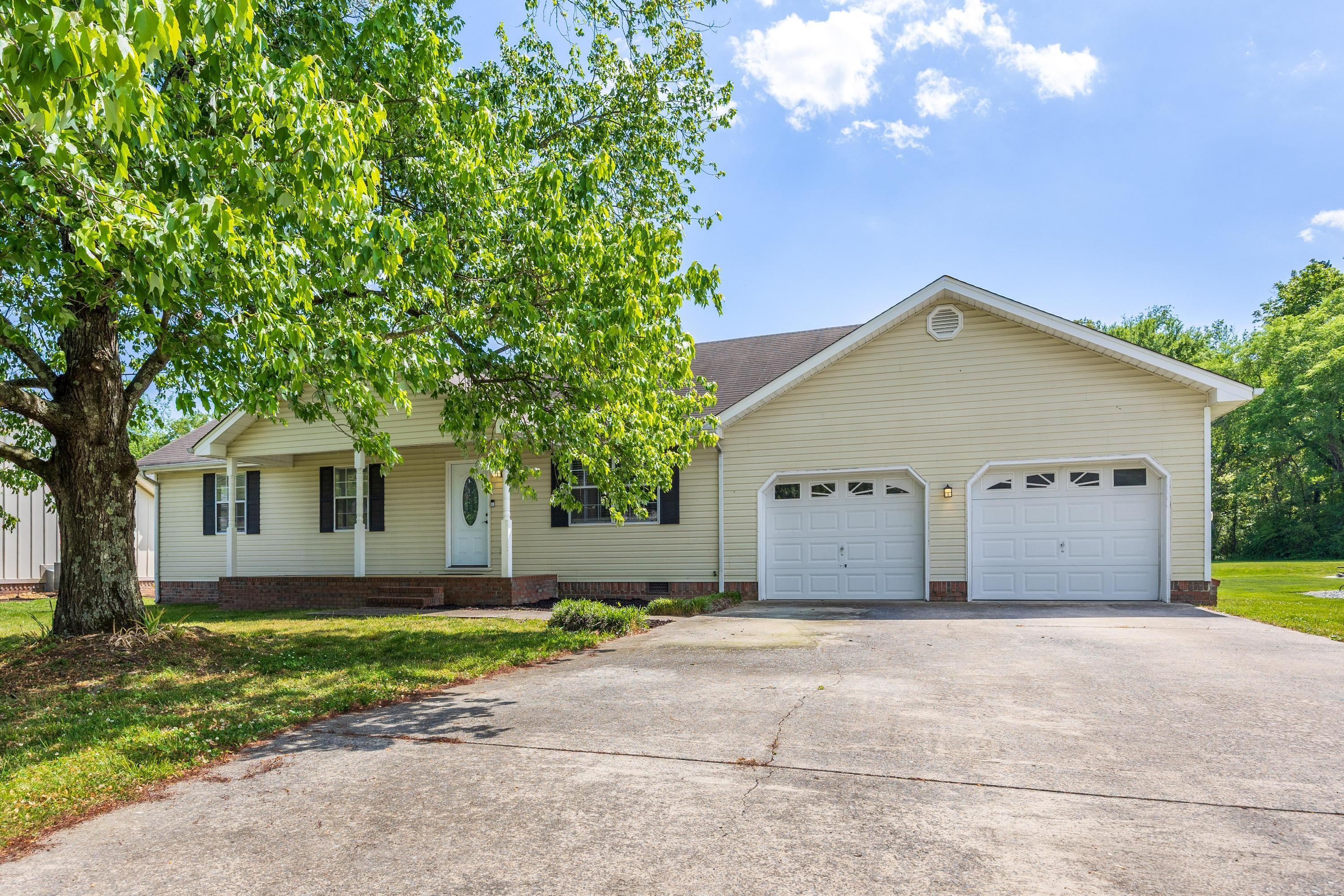 2026_04_April_1656_Dallas_Lake_Rd_0003