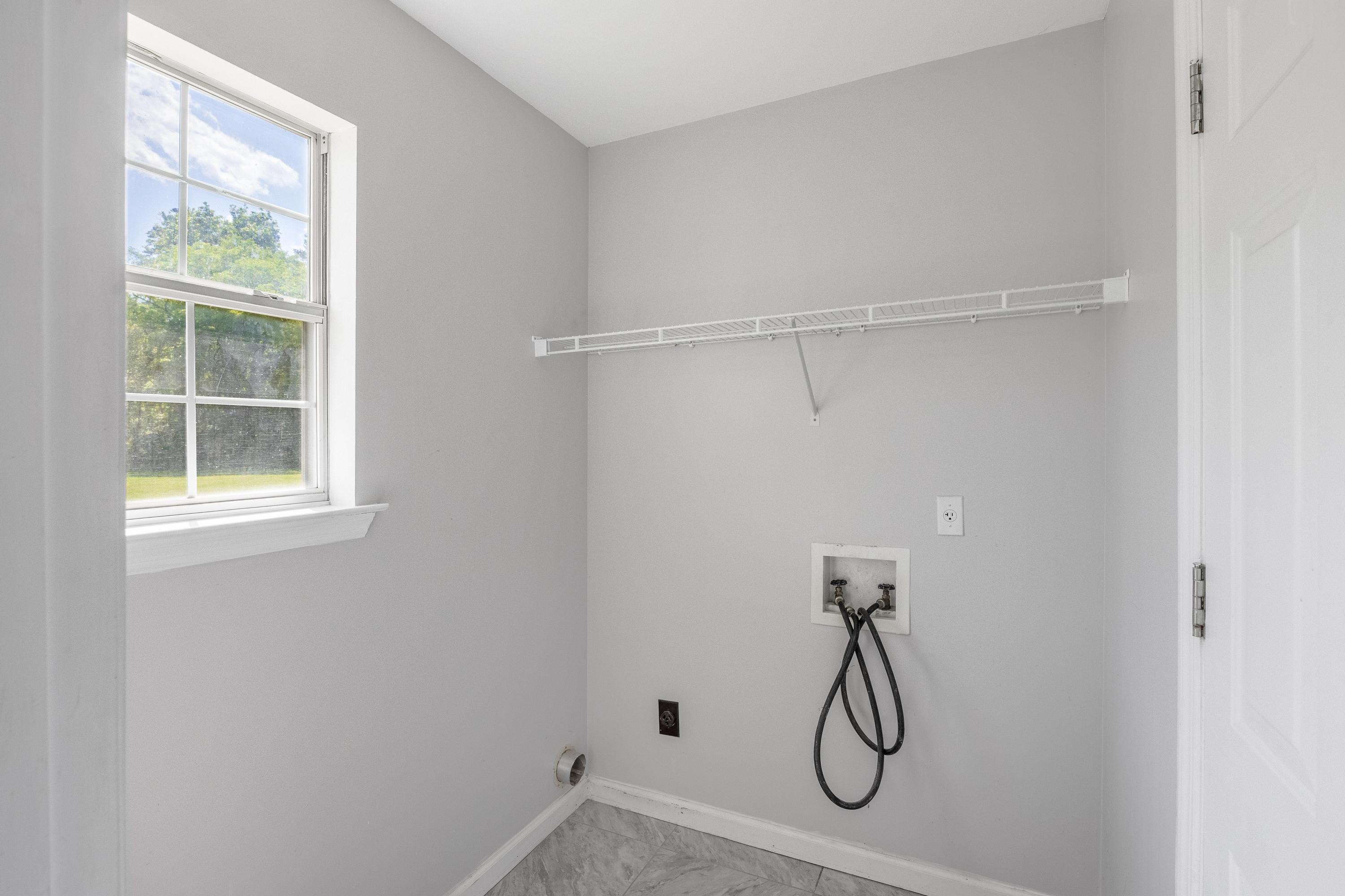 1656 Dallas Lake Road Hixson, TN 37343 - Photo 13 of 33 2026_04_April_1656_Dallas_Lake_Rd_0023