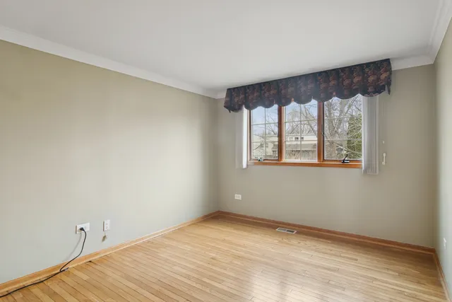 $585,000 | 1522 East Fleming Drive North, Arlington Heights, IL 60004