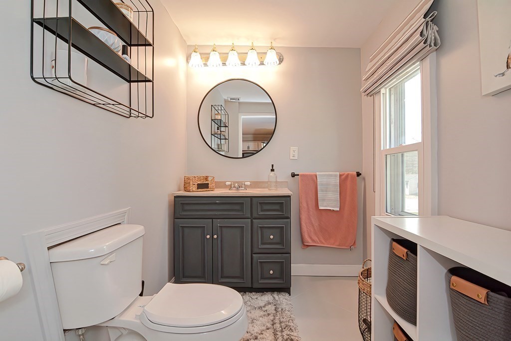 44 Water Street Walpole, MA 02071 - Photo 8 of 27 Gallery Image 8