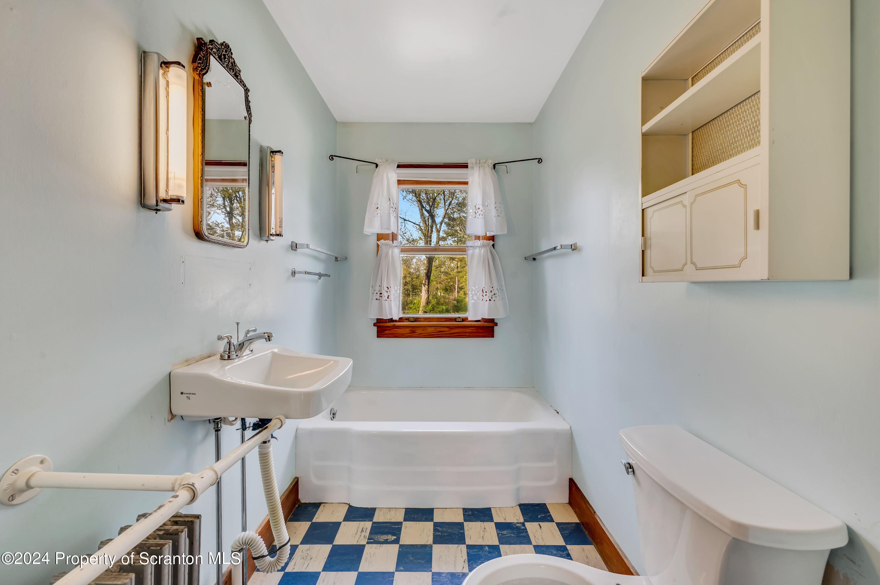 1622 Layton Road Scott Township, PA 18447 - Photo 21 of 28 Gallery Image 21