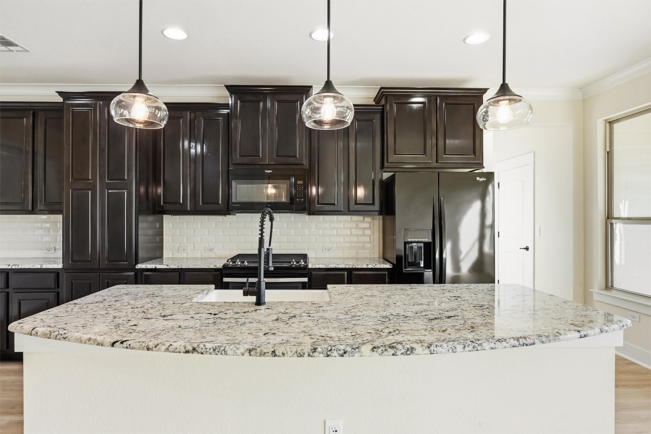 9507 McKnight Loop, Unit 13 Austin, TX 78717 - Photo 7 of 40