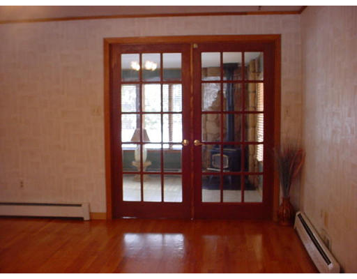 24 Davis Road Southwick, MA 01077 - Photo 7 of 16 Gallery Image 7