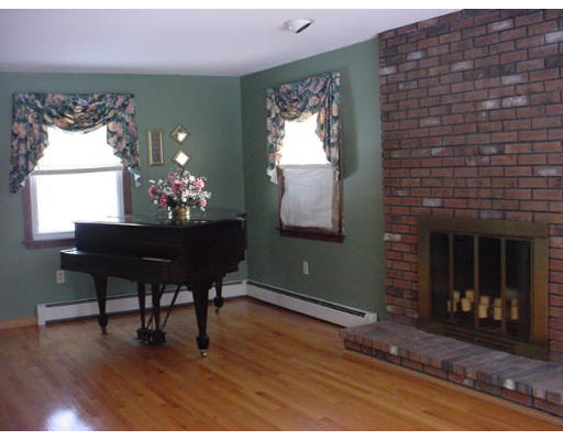 24 Davis Road Southwick, MA 01077 - Photo 10 of 16 Gallery Image 10