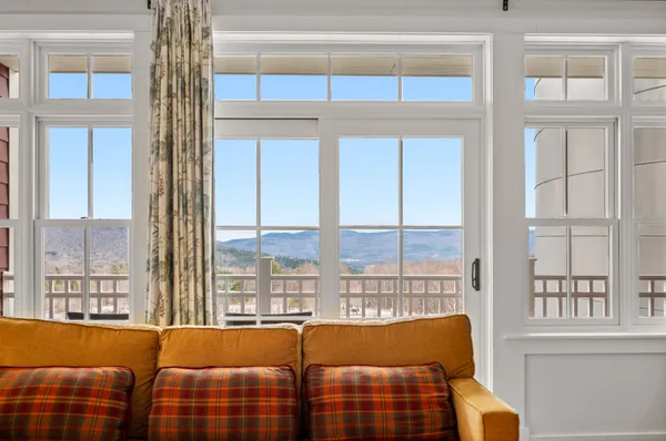 $315,000 | 102 Forest Drive, Unit 218 / IV CLAY BROOK AT SUGARBUSH, Warren, VT 05674