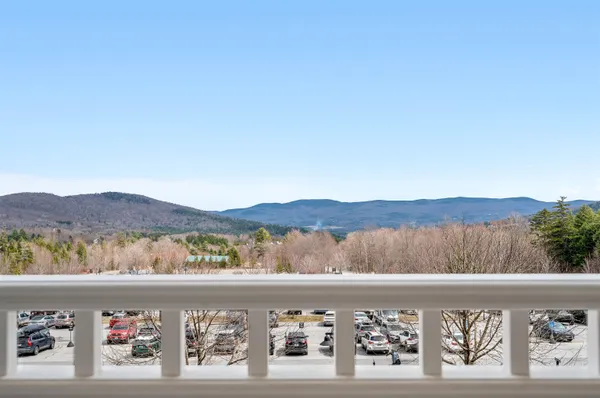 $315,000 | 102 Forest Drive, Unit 218 / IV CLAY BROOK AT SUGARBUSH, Warren, VT 05674