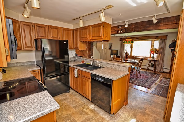 14 Domenica Road Walpole, MA 02081 - Photo 8 of 29 Gallery Image 8