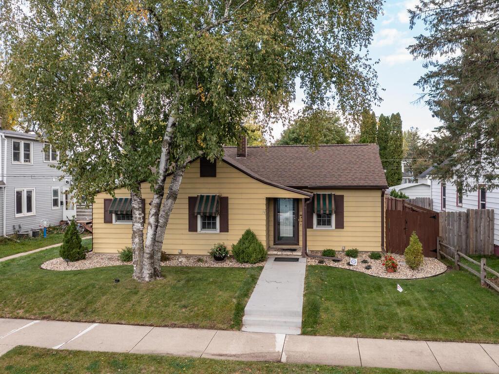 422 10th Avenue Northeast Rochester, MN 55906 - Photo 1 of 1 Gallery Image 1