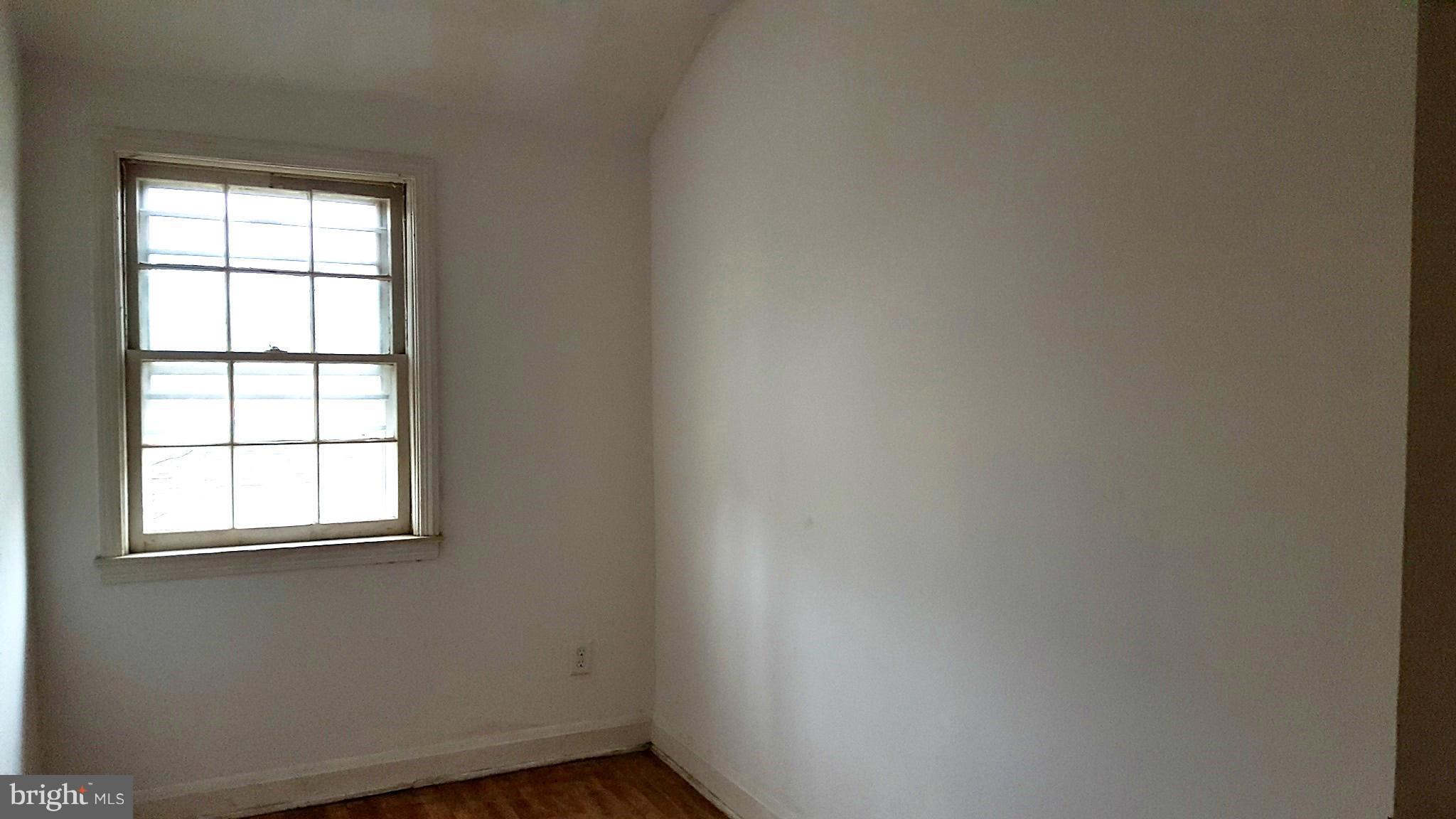 330 Stemmers Run Road Baltimore, MD 21221 - Photo 13 of 18 3rd Bedroom