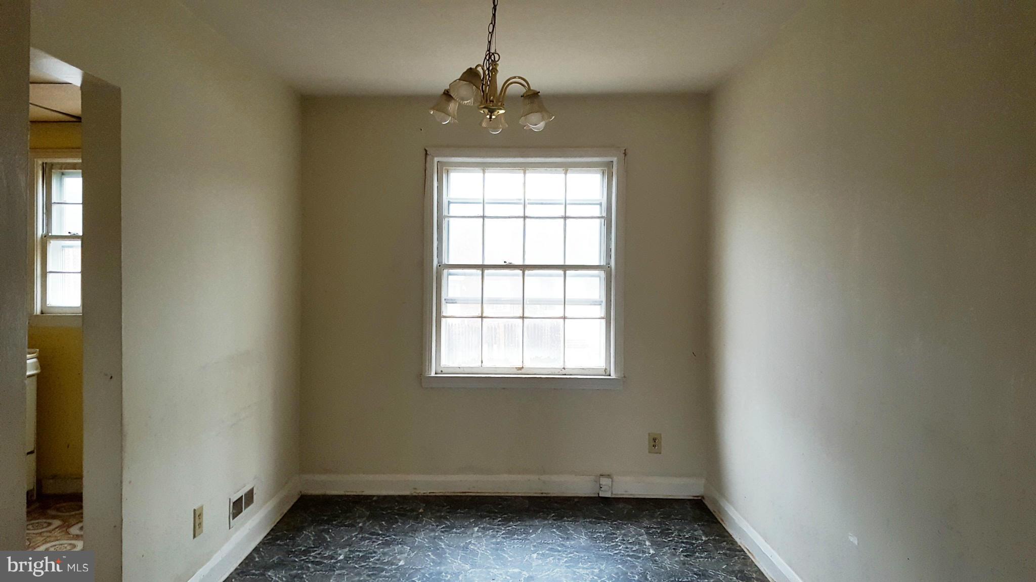 330 Stemmers Run Road Baltimore, MD 21221 - Photo 4 of 18 Dining Room