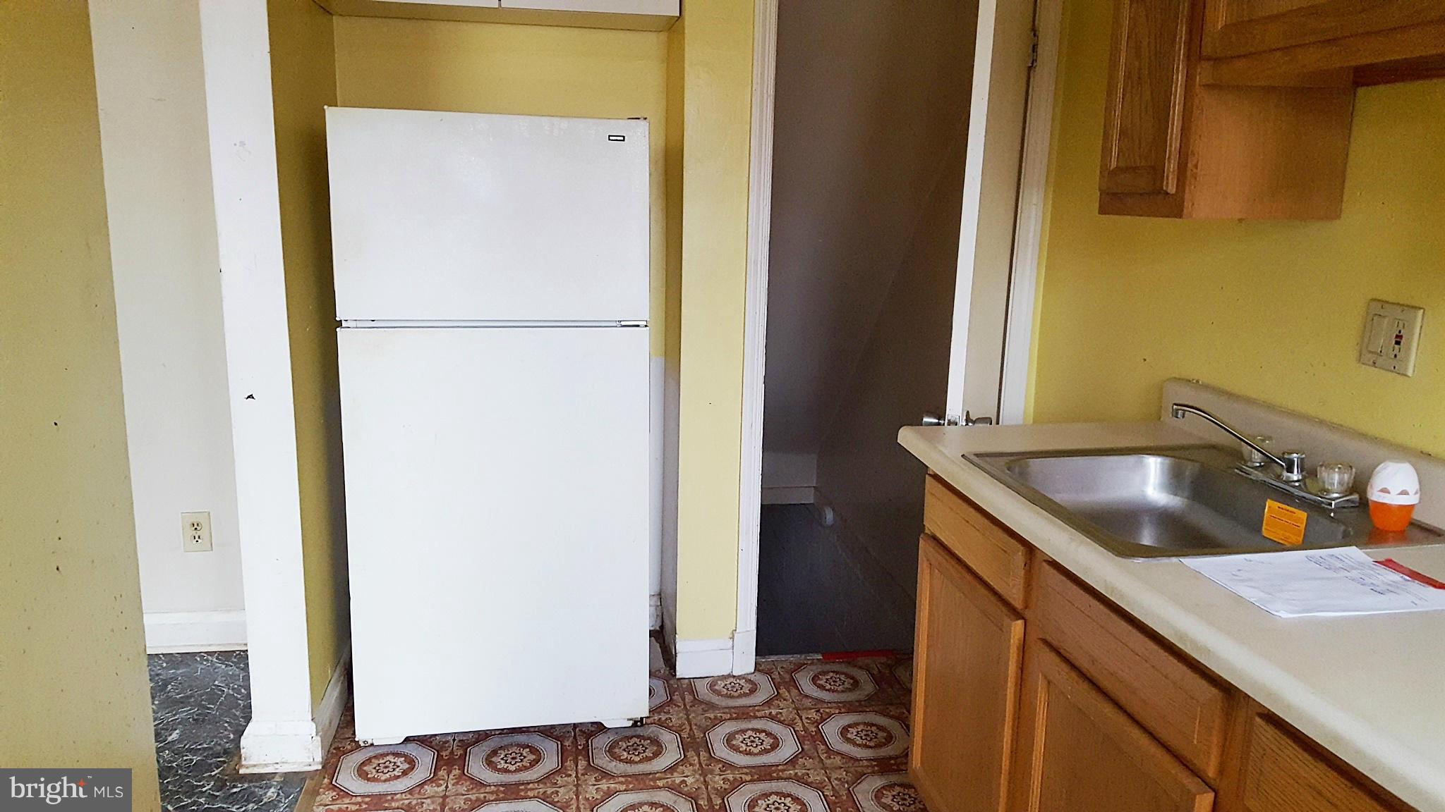 330 Stemmers Run Road Baltimore, MD 21221 - Photo 7 of 18 Kitchen