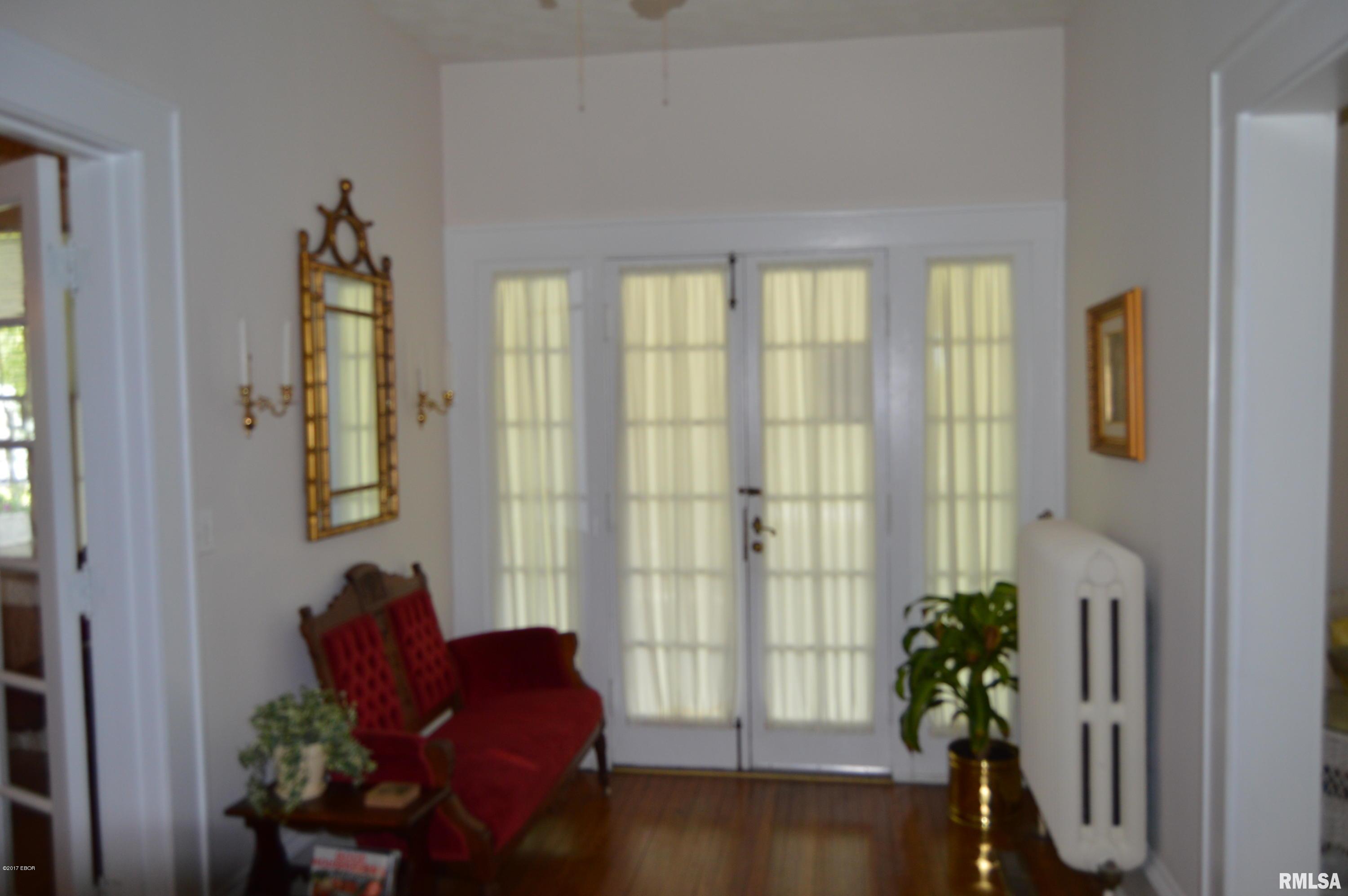 21739 Shawneetown Road Thompsonville, IL 62890 - Photo 14 of 27 Gallery Image 14