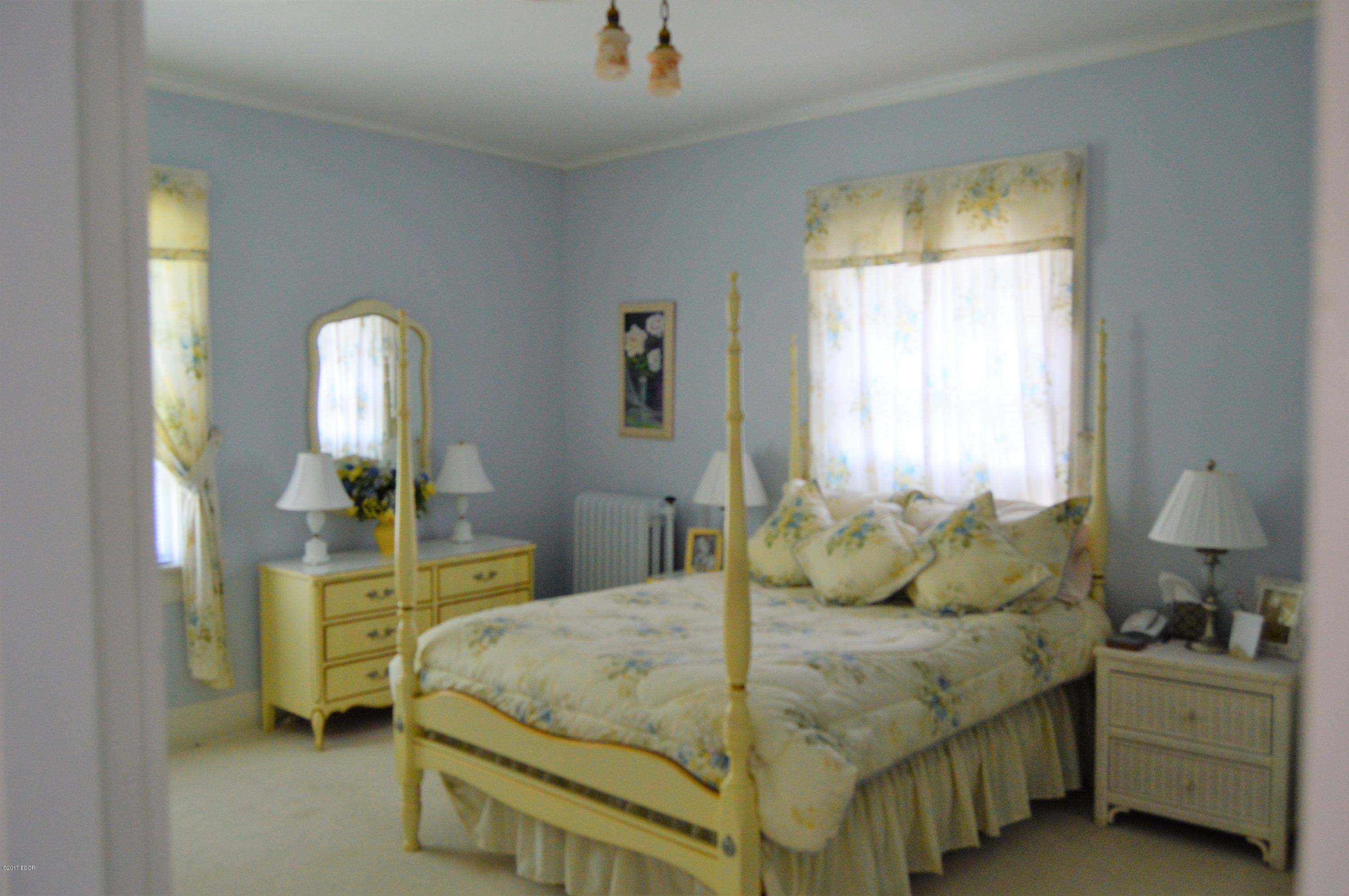 21739 Shawneetown Road Thompsonville, IL 62890 - Photo 17 of 27 Gallery Image 17