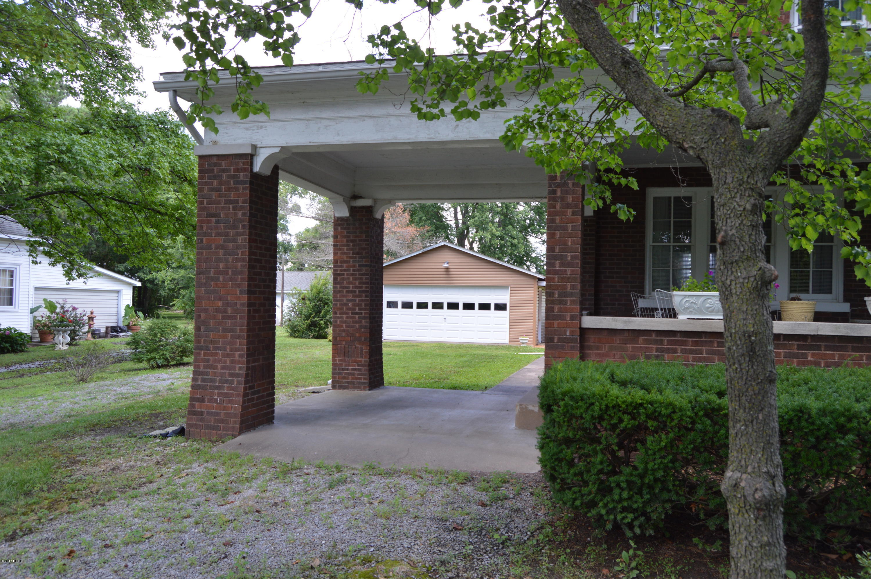 21739 Shawneetown Road Thompsonville, IL 62890 - Photo 25 of 27 Gallery Image 25