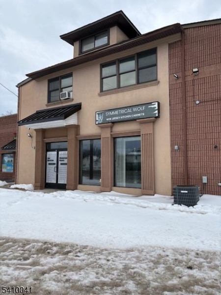 31 Frelinghuysen Avenue Raritan, NJ 08869 - Photo 1 of 3 a front view of a house