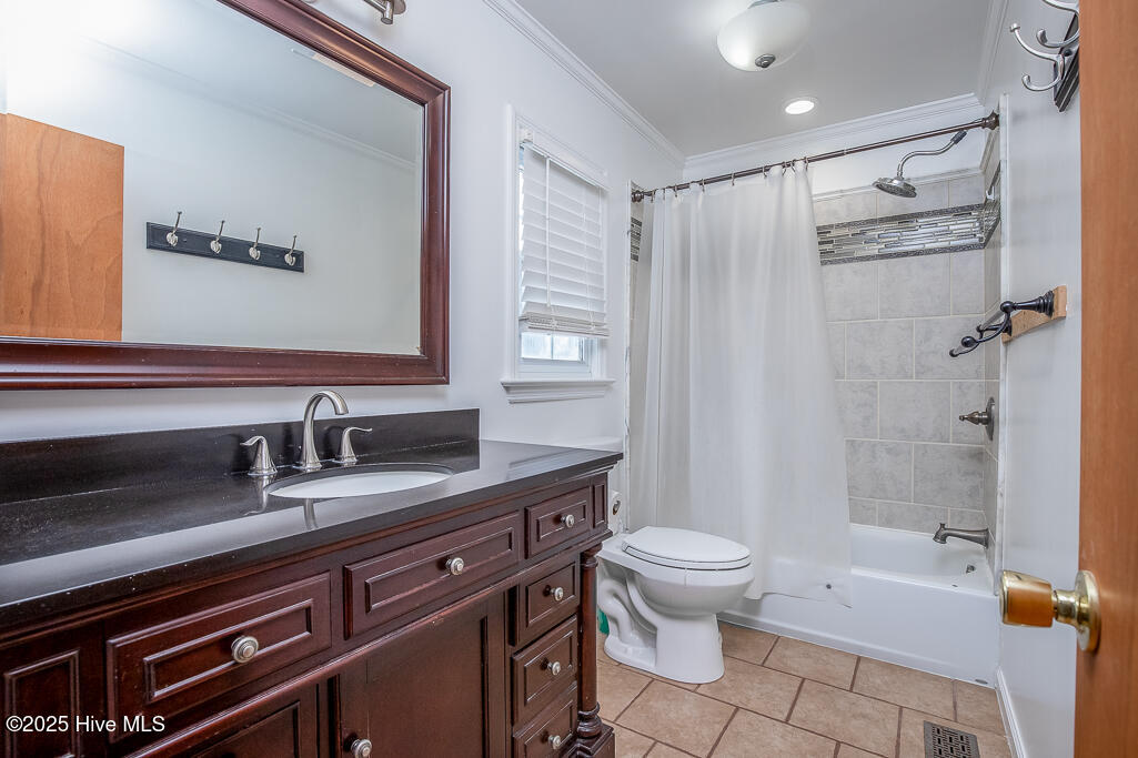 301 Murdoch Road Newport, NC 28570 - Photo 11 of 16 IMG_6710-Edit