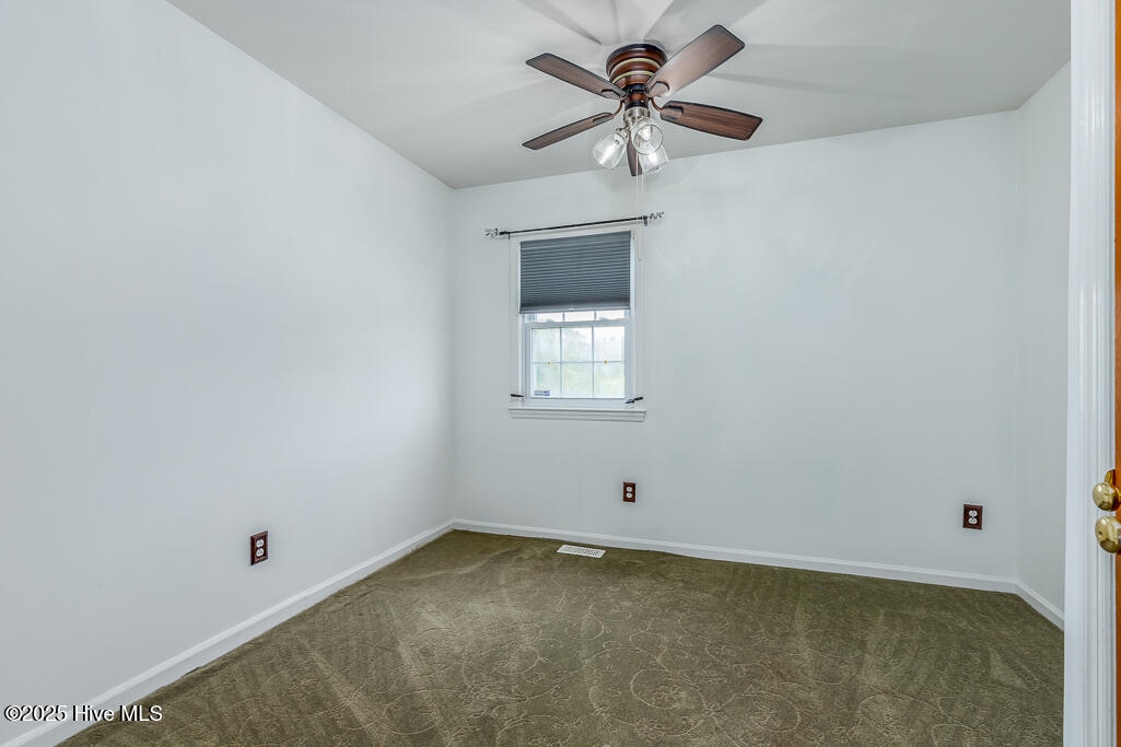 301 Murdoch Road Newport, NC 28570 - Photo 13 of 16 IMG_6717-Edit