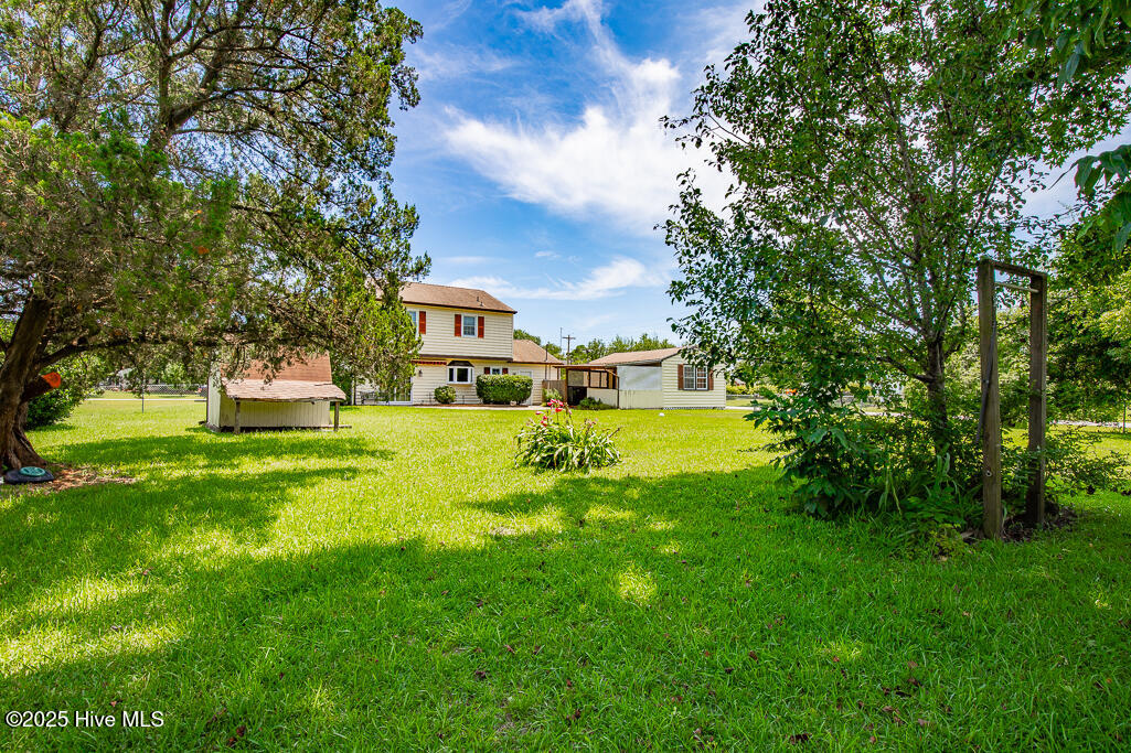 301 Murdoch Road Newport, NC 28570 - Photo 3 of 16 IMG_6683-HDR