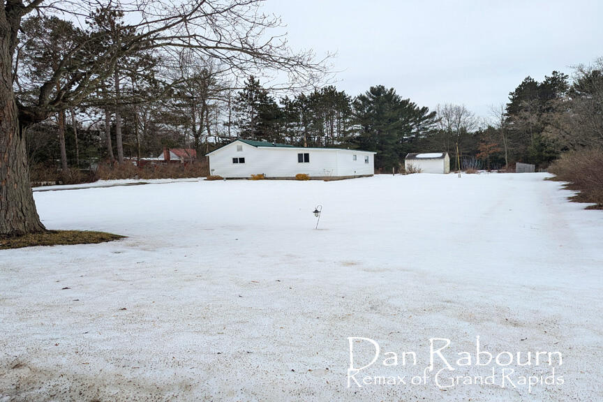 3685 Ross Road Muskegon, MI 49445 - Photo 13 of 22 PXL_20250304_182438827